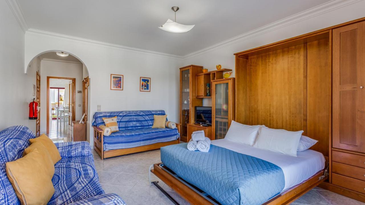 Serene Apartment W/ Balcony And Pool By Lovelystay Quarteira Luaran gambar